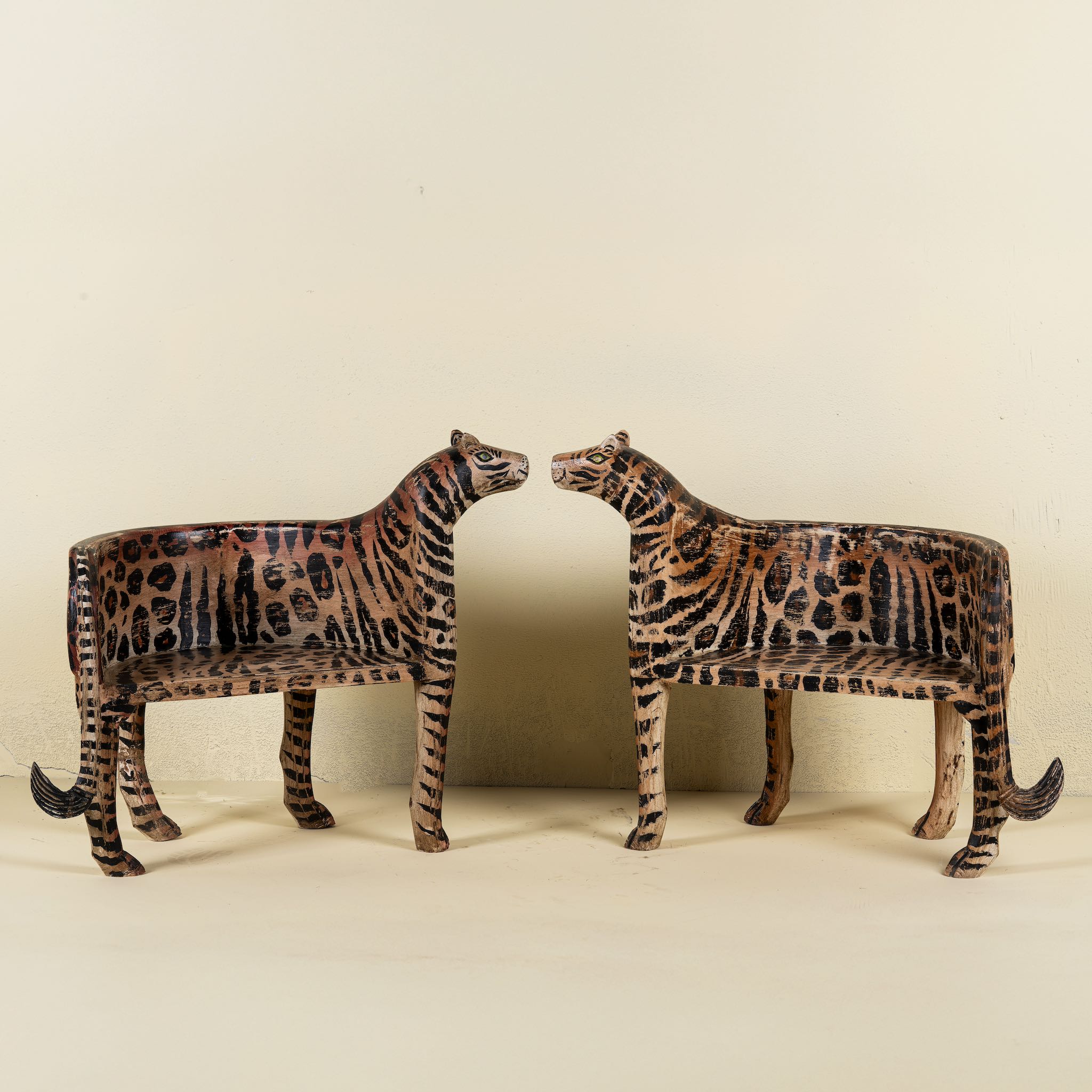 Front view of a hand painted cat chair made of reclaimed wood, a unique decorative furniture not only for a children room. The head of the chair can be purchased in right or left direction.
