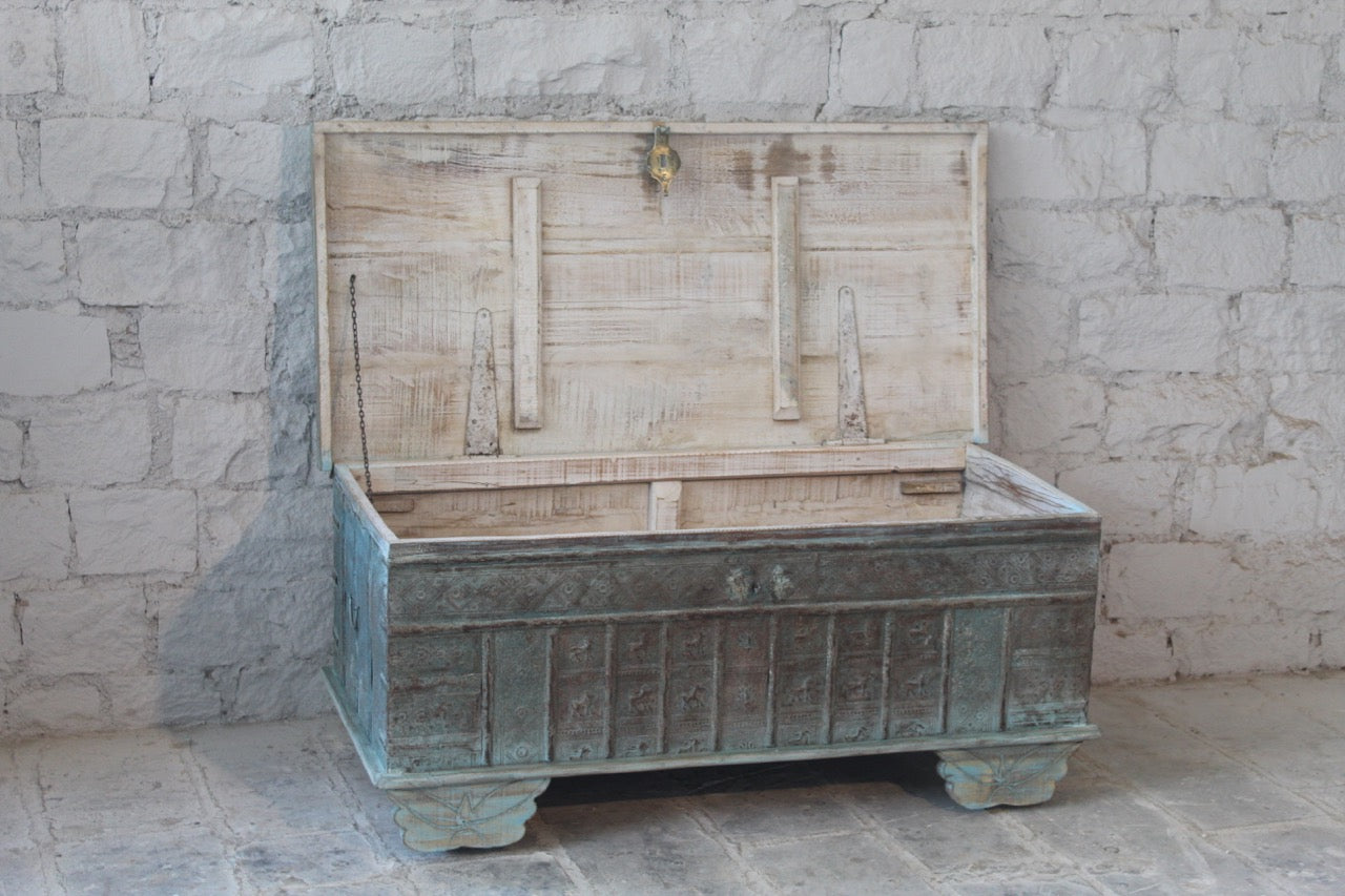 Antique Indian chest coffee table in blue with brass fittings – iron fitted wooden chest made from solid teak, ideal for living rooms with storage space.