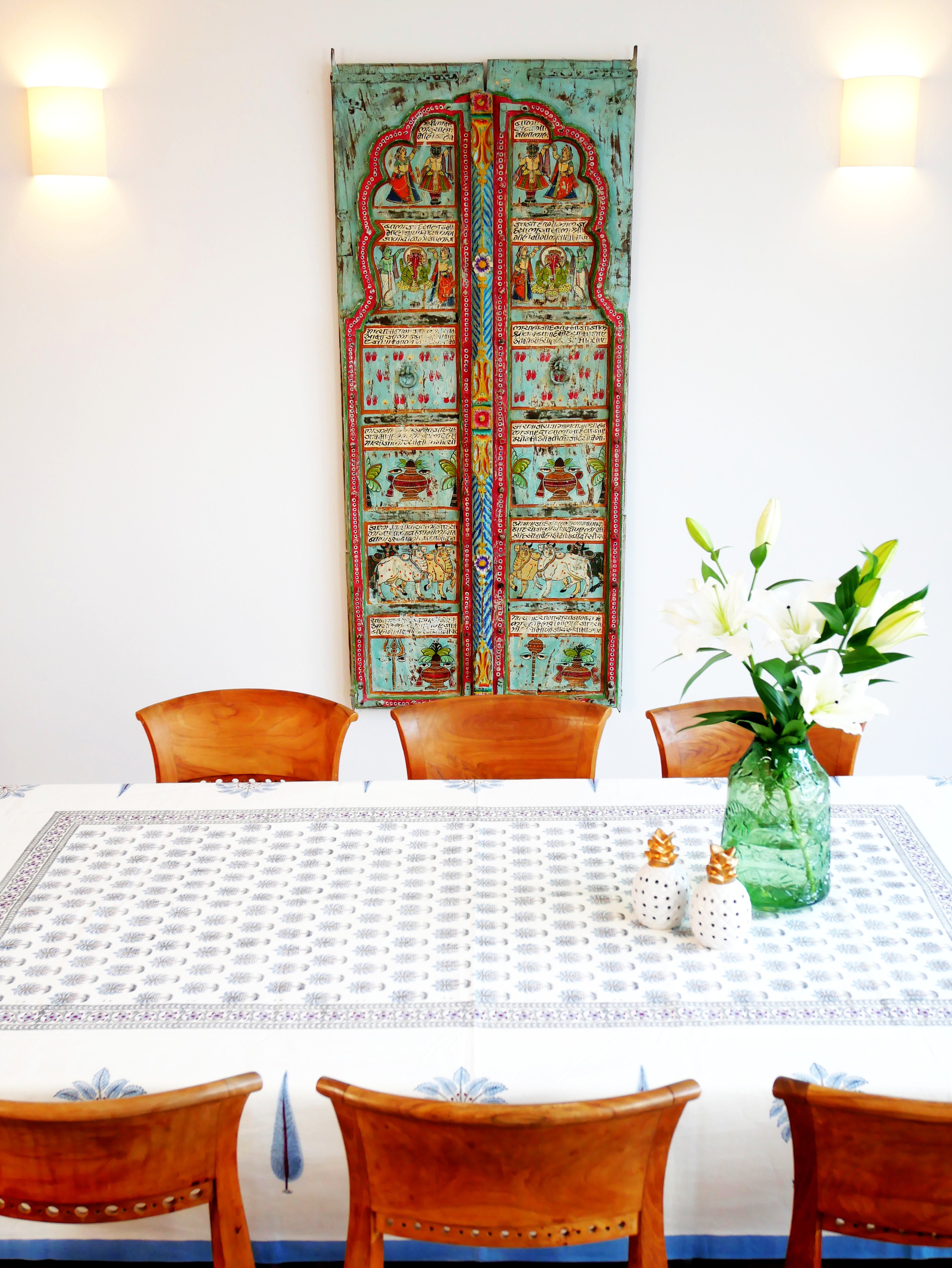 Handbeschilderde antieke Indiase gerecycled dubbele deur wandddecoratie.