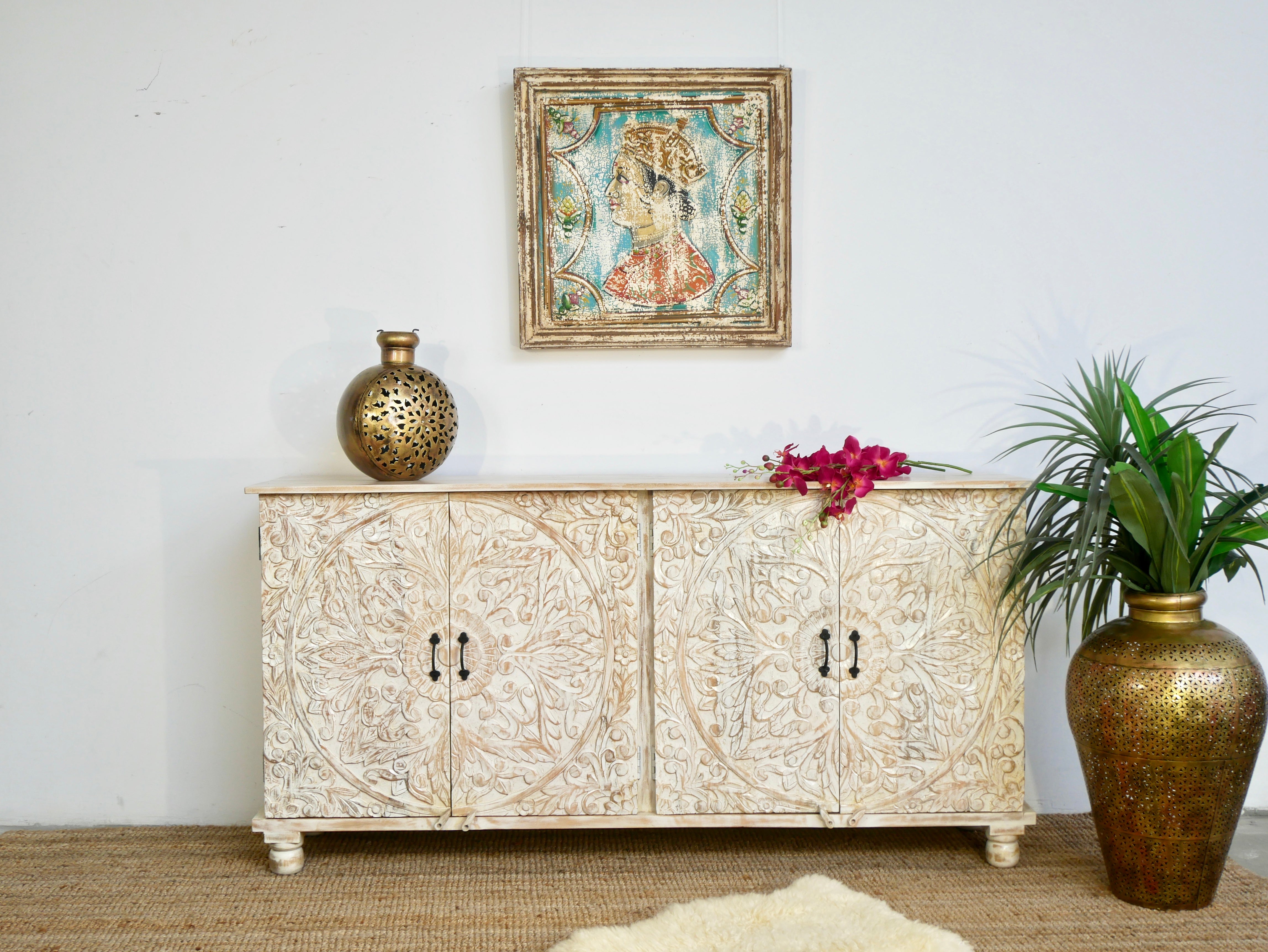 Kurnool, indian-style vintage sideboard