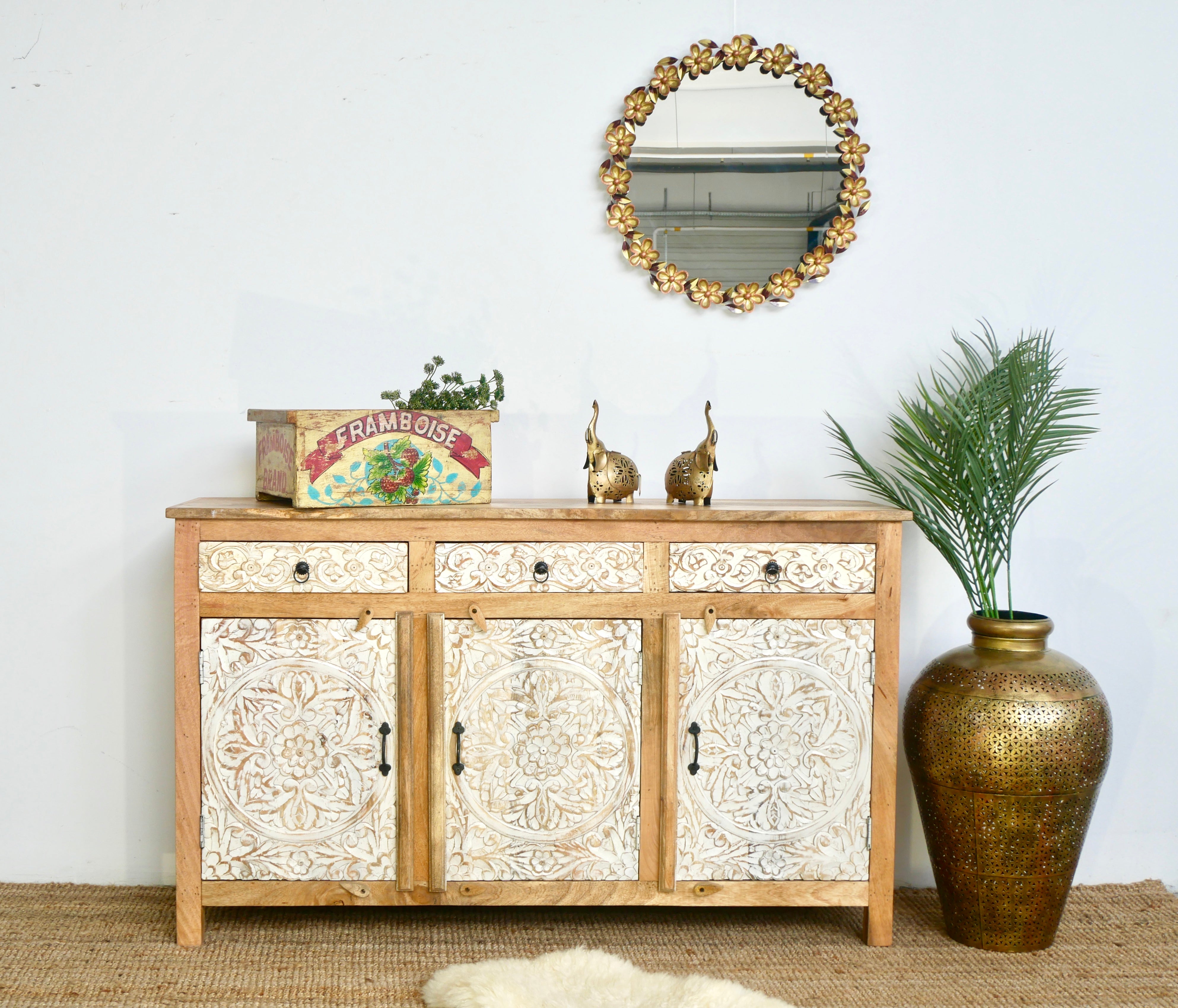 Pune, vintage indian-style sideboard